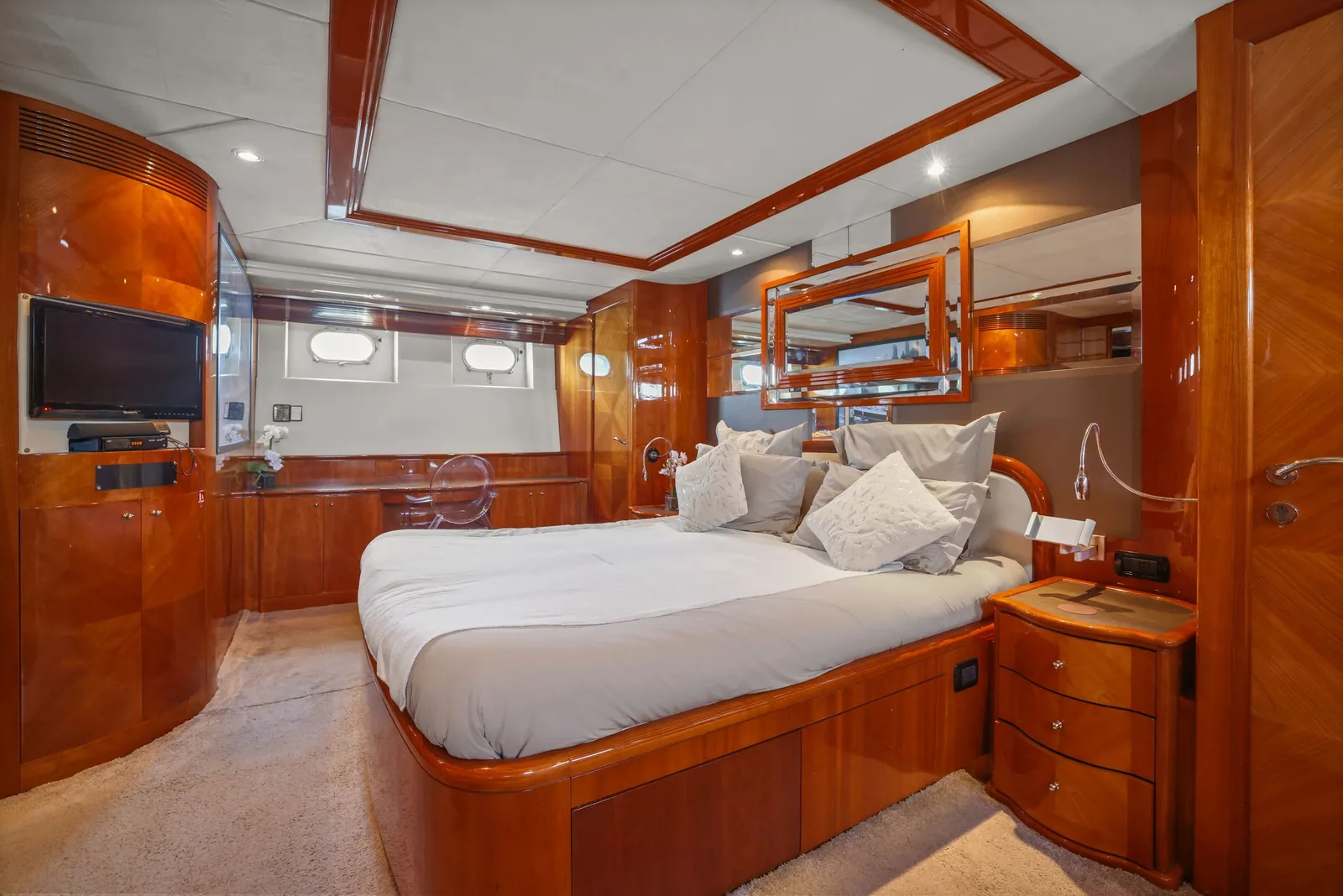 Accama Delta, photo 15 of 18