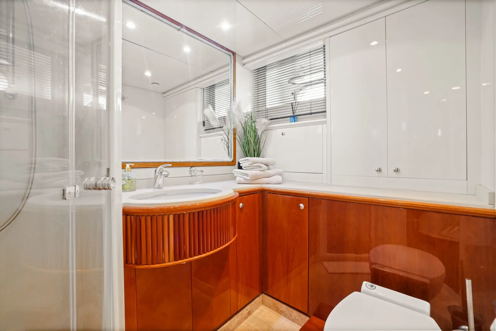 Accama Delta, photo 16 of 18